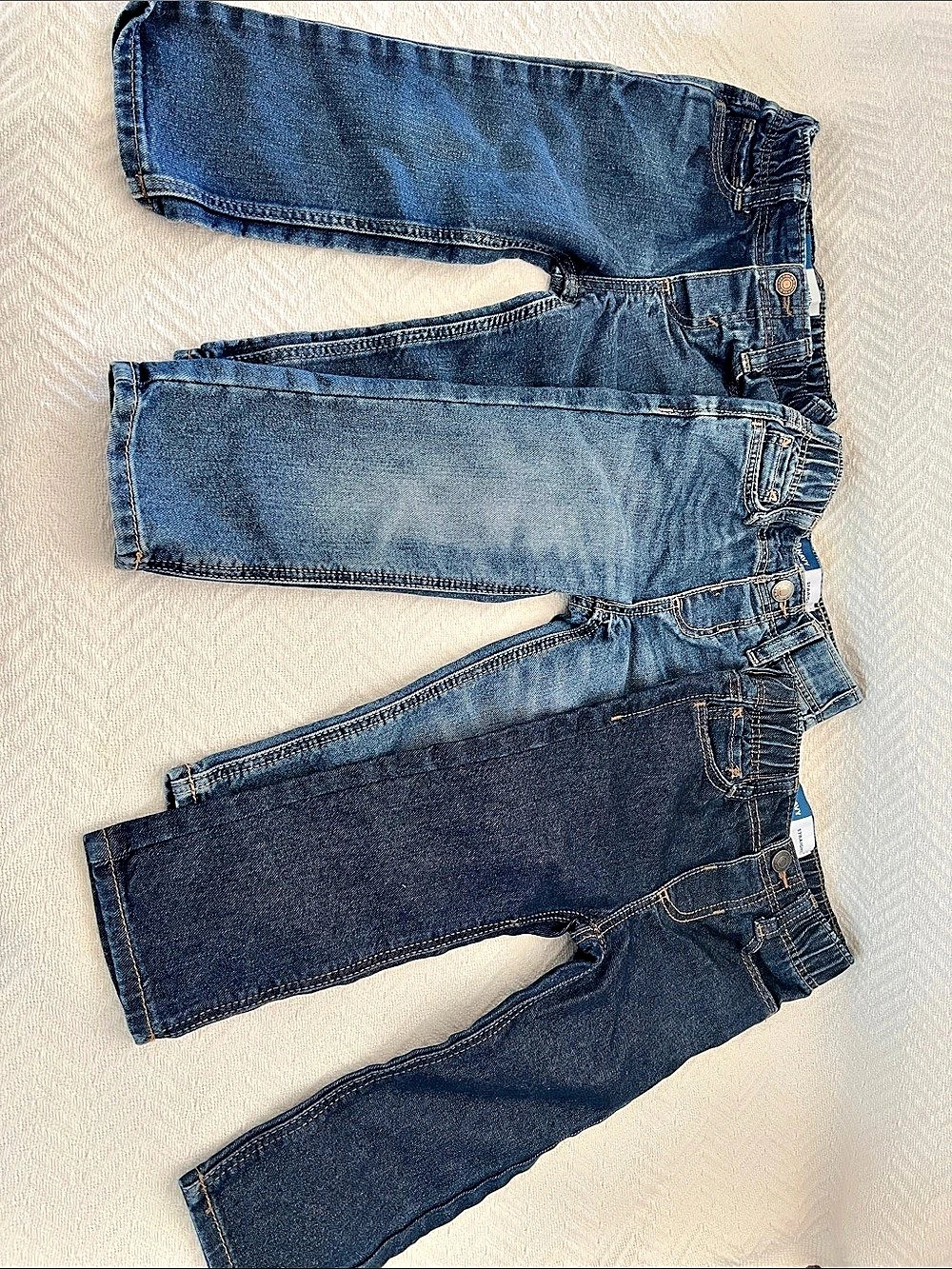 Old Navy Straight Kids Jeans Boys 18-24M, 3 pairs